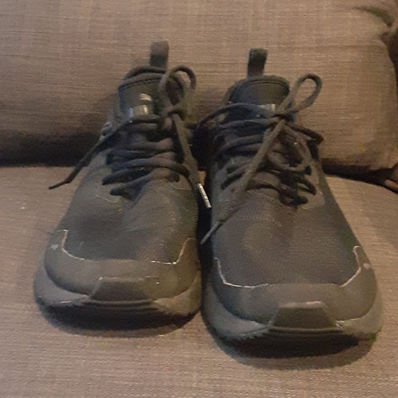 Puma - Picture 2 of 2